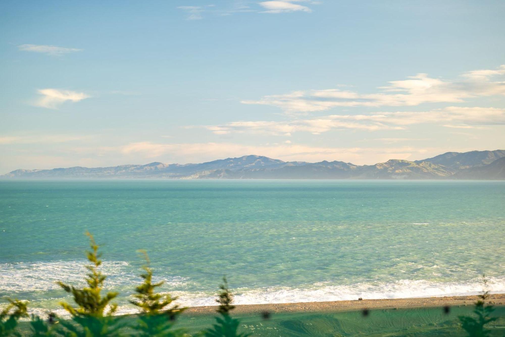 Ocean & Mountain Views - Kaikoura Villa Luaran gambar